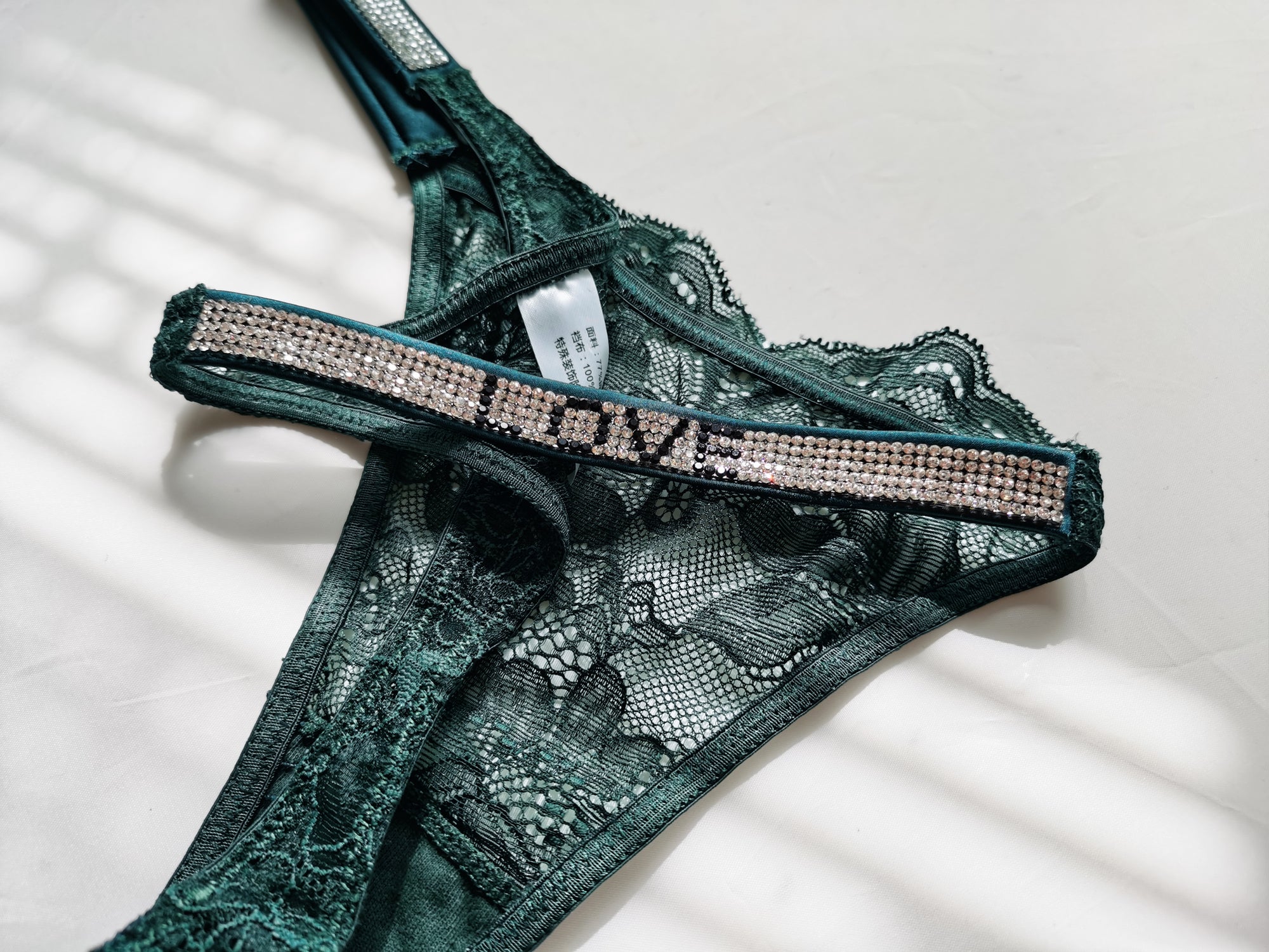 YIJUE Sexy Lace Underwear High-Cut Brief Thong