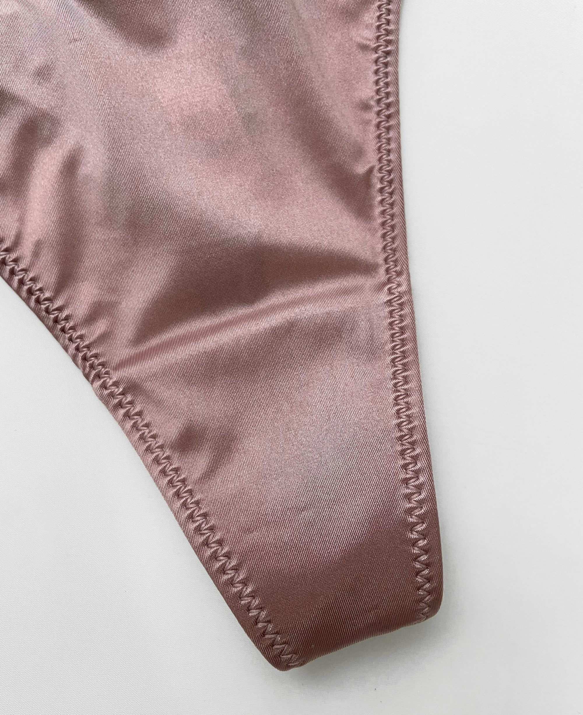 JIYUE High-Waist Metal Ring Lace Panty - Adjustable & Sculpting