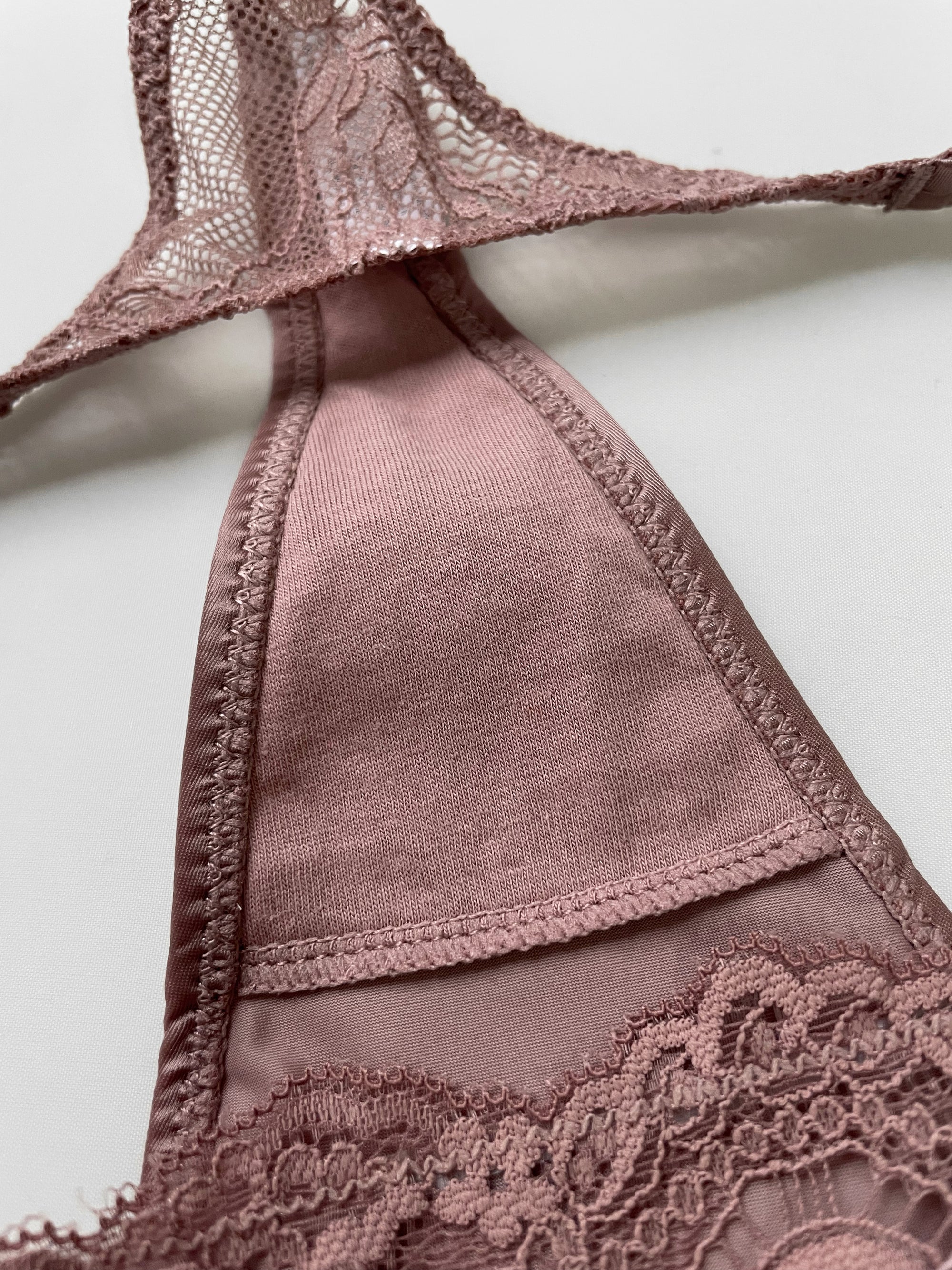 JIYUE High-Waist Metal Ring Lace Panty - Adjustable & Sculpting