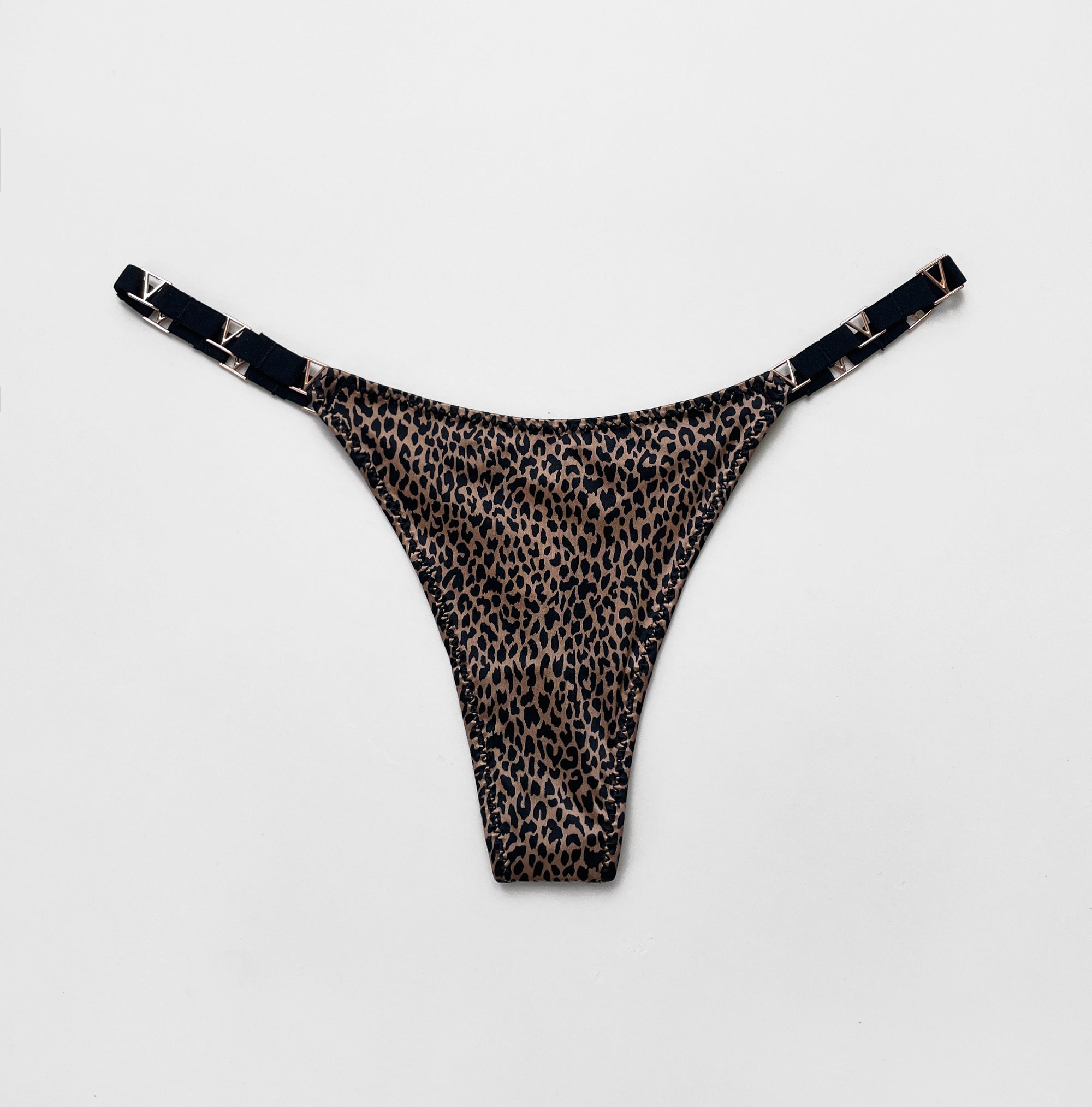 JIYUE Sculpting Half-Cover Hipster - Sexy Metallic G-String