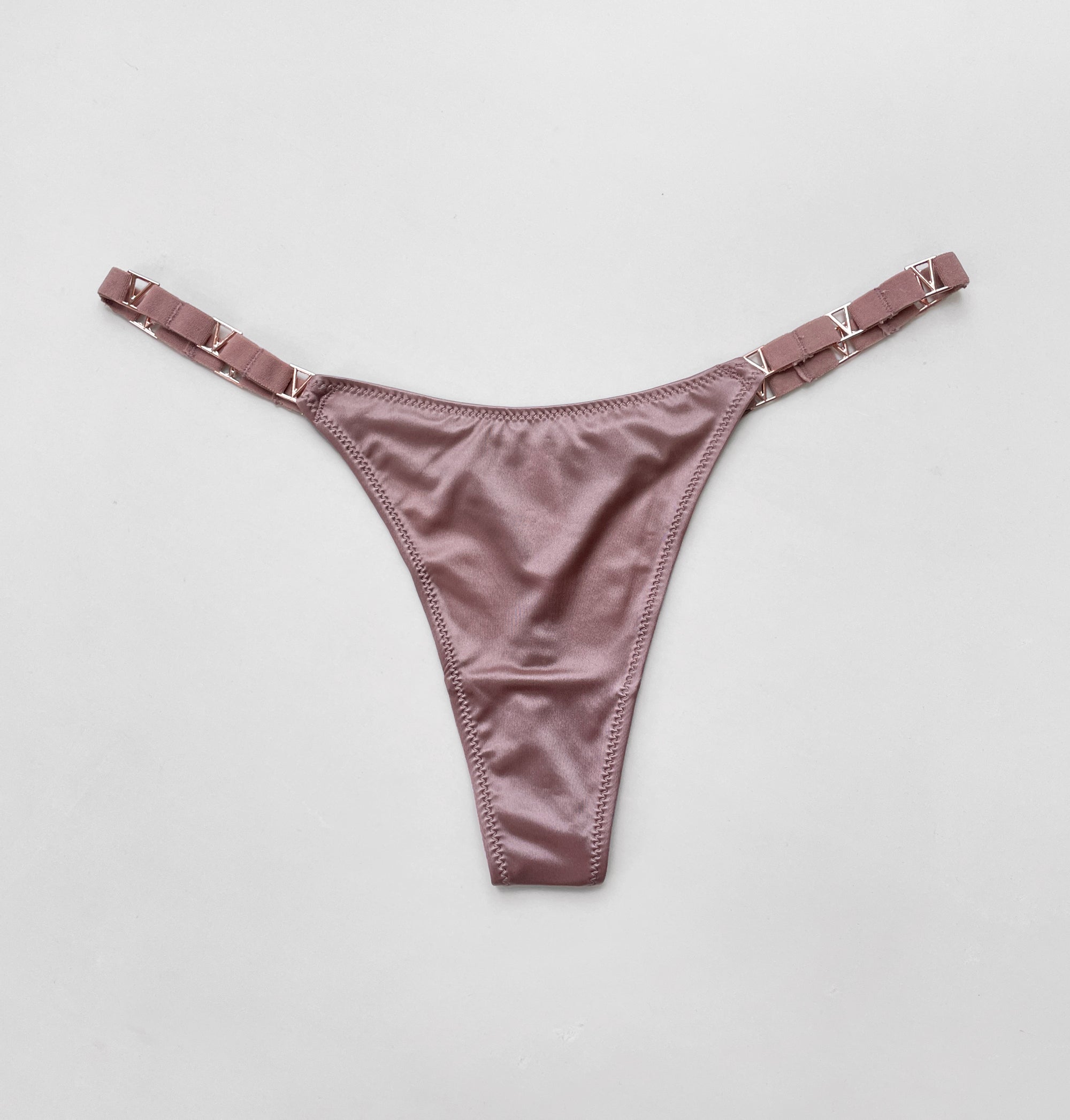 JIYUE Sculpting Half-Cover Hipster - Sexy Metallic G-String