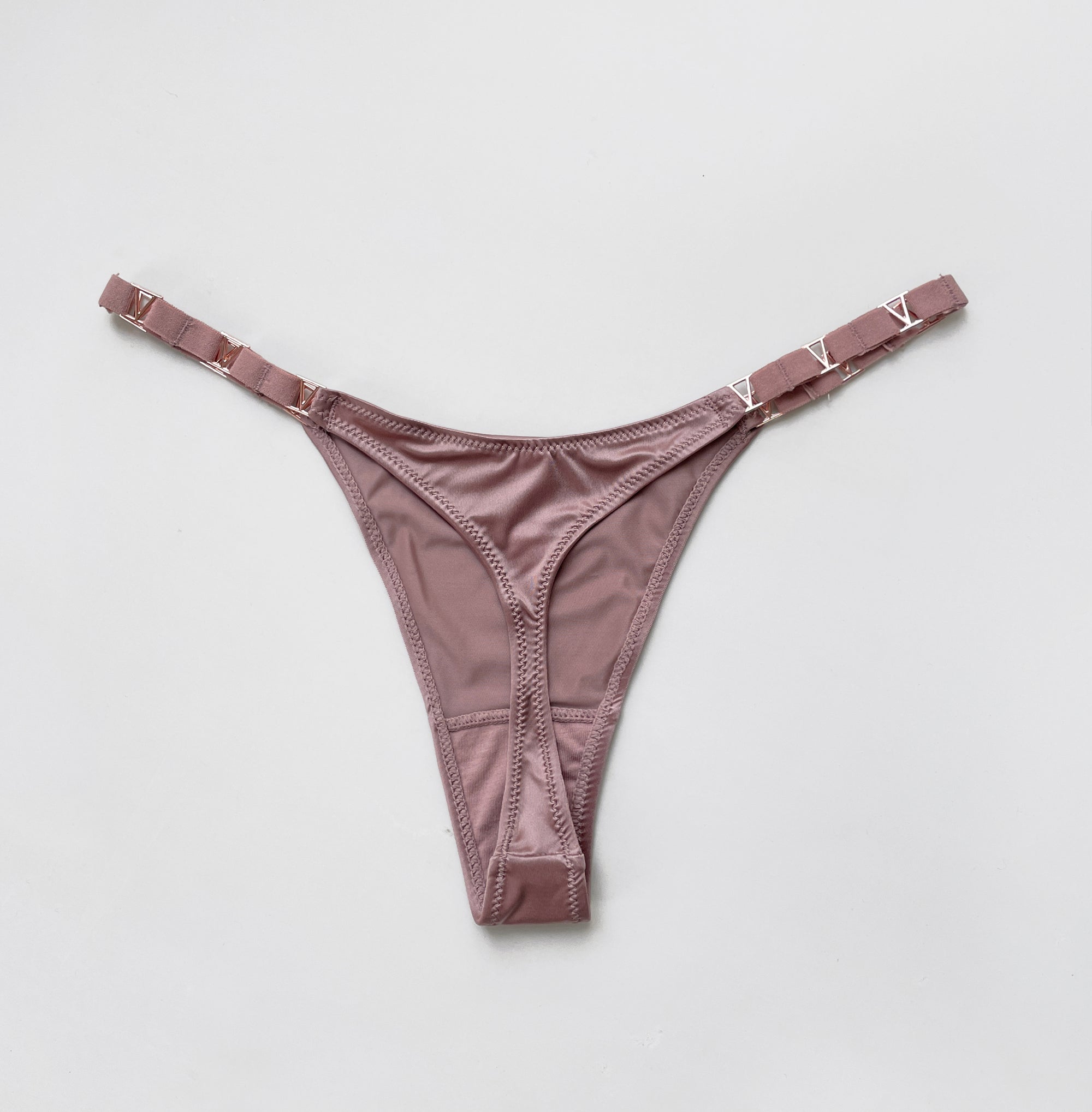 JIYUE Sculpting Half-Cover Hipster - Sexy Metallic G-String